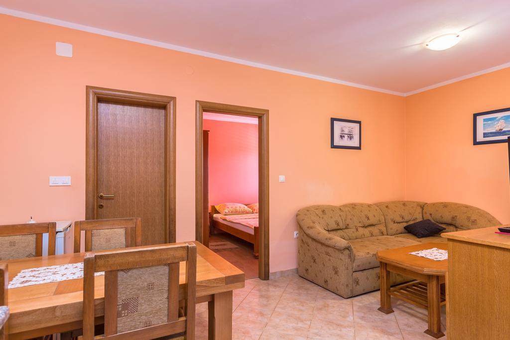 מדולין Apartments Villa Orange מראה חיצוני תמונה